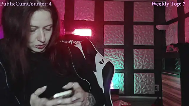 SweetSeraphine online show from November 2025 07:13:02 PM