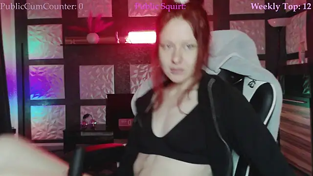 SweetSeraphine online show from December 2025 07:00:02 AM