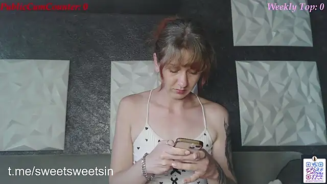 Snapshot of SweetSeraphine chatting on June 2026 06:07:01 PM SweetSeraphine online show from June 2026 06:07:01 PM