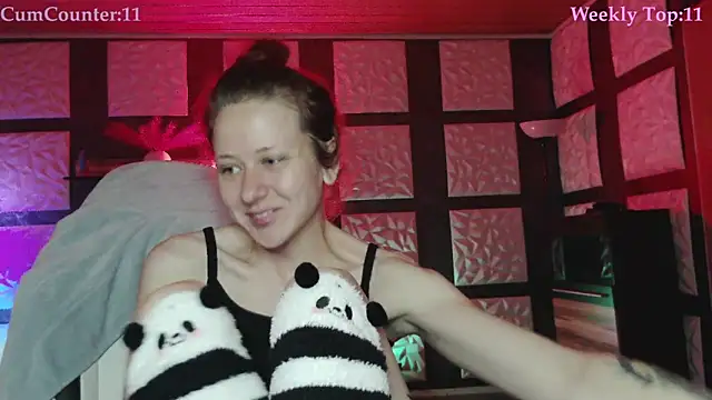 SweetSeraphine online show from November 2025 07:02:02 AM