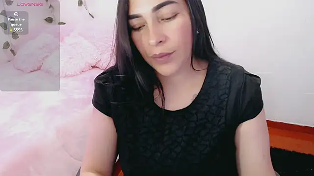 Snapshot of luna_lgomez_ chatting on March 2025 11:23:01 AM luna lgomez  online show from March 2025 11:23:01 AM