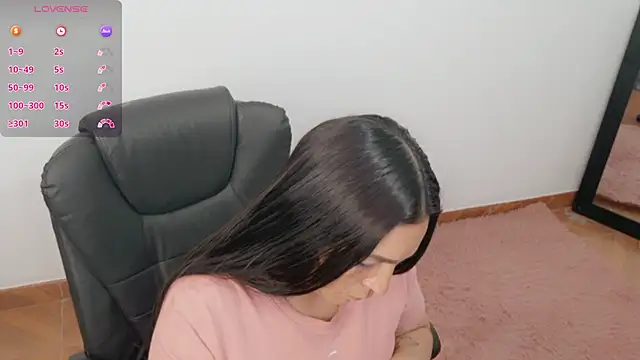 luna lgomez  online show from July 2026 10:22:02 AM