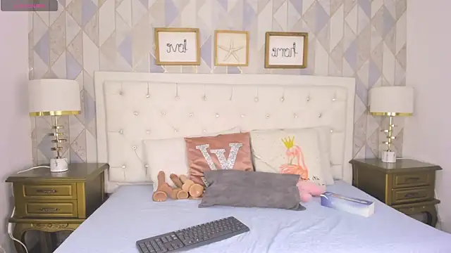 SamantaMarquez online show from October 2025 07:44:01 PM