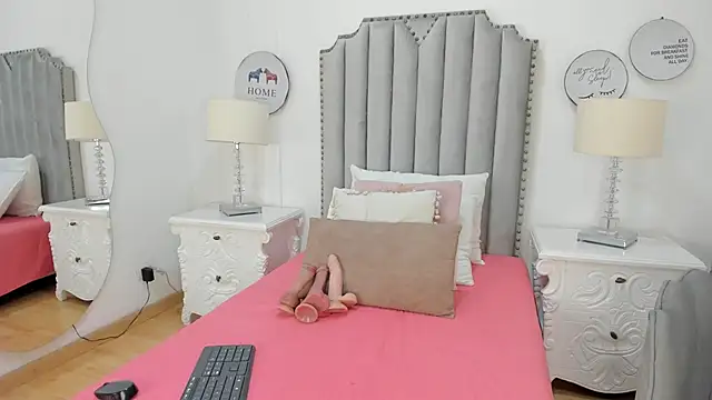 SamantaMarquez online show from November 2025 08:01:01 PM