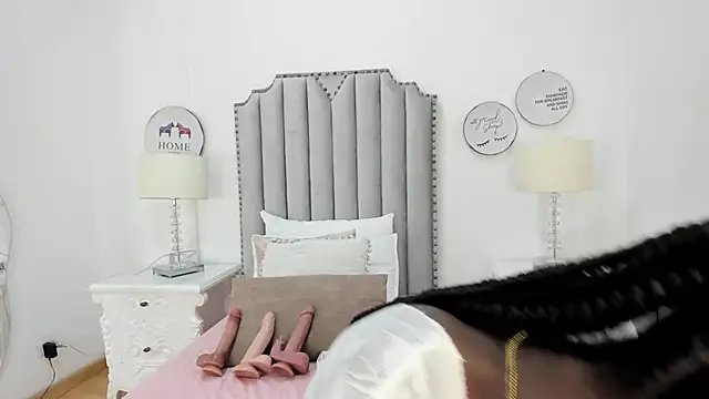 SamantaMarquez online show from October 2025 08:10:02 PM