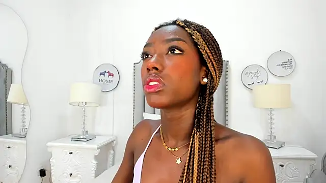 SamantaMarquez online show from October 2025 07:59:01 PM