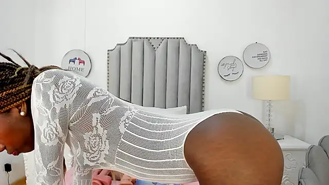 SamantaMarquez online show from October 2025 08:12:01 PM