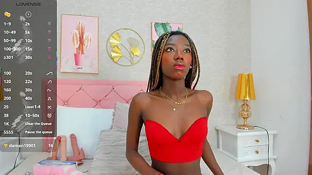 SamantaMarquez online show from October 2025 08:20:01 PM