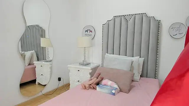 SamantaMarquez online show from September 2025 07:58:01 PM