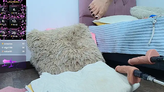 HotAlana  online show from March 2025 01:32:02 PM