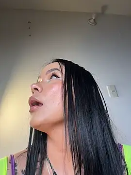 HotAlana  online show from February 2026 12:52:02 AM