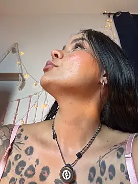 HotAlana  online show from March 2026 11:27:02 PM