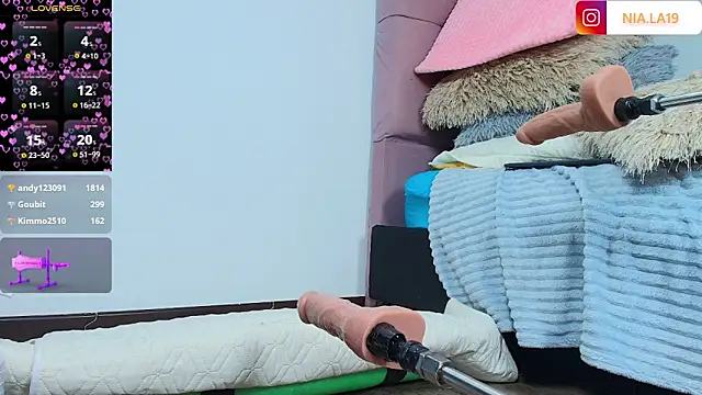 HotAlana  online show from March 2025 05:57:01 AM