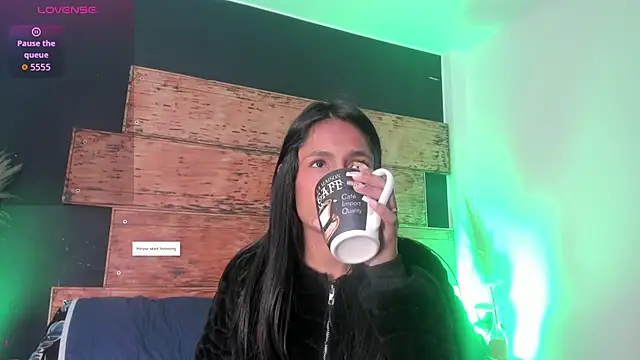 Snapshot of Fernanda_liie_ chatting on June 2026 12:37:01 PM Fernanda liie online show from June 2026 12:37:01 PM