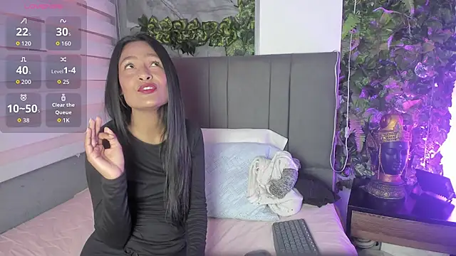 Fernanda liie  online show from December 2025 12:37:01 PM