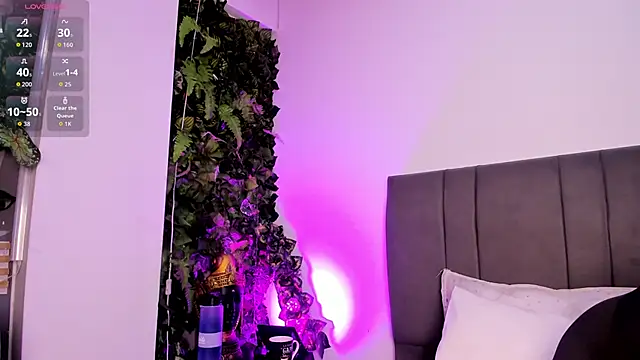 Fernanda liie  online show from February 2026 12:16:01 PM