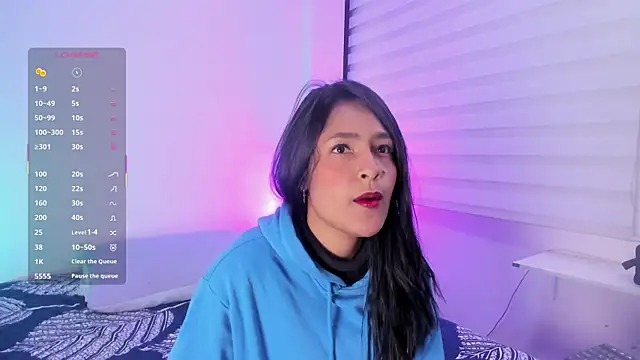 Fernanda liie  online show from April 2026 12:53:02 PM