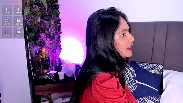 Fernanda liie  online show from February 2026 01:13:02 PM