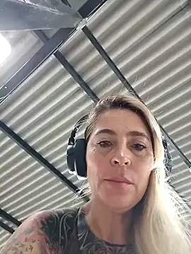 Sara Valkyri online show from March 2025 07:13:02 PM