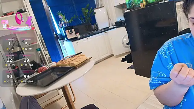 Layla- online show from March 2026 09:58:02 AM