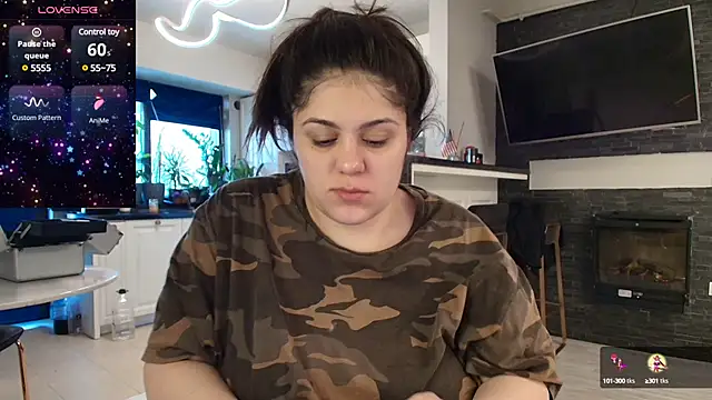 Snapshot of Layla- chatting on February 2025 10:37:02 AM Layla- online show from February 2025 10:37:02 AM