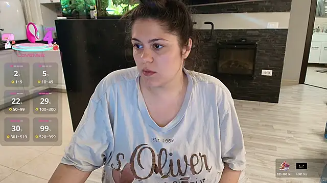 Layla- online show from April 2026 10:23:01 AM