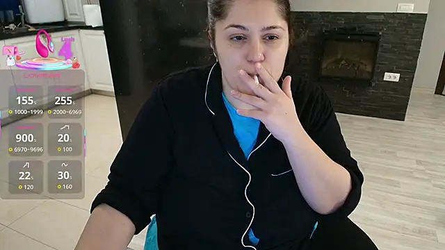 Layla- online show from January 2026 01:58:02 PM