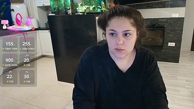 Layla- online show from April 2026 09:38:01 AM