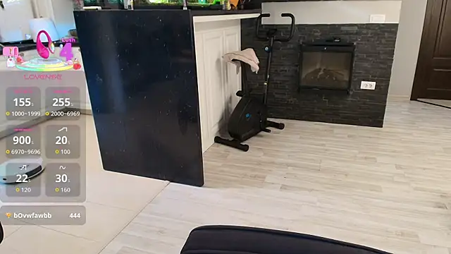 Layla- online show from May 2026 11:46:01 AM