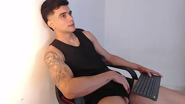 adam levis17 online show from October 2025 05:50:02 AM