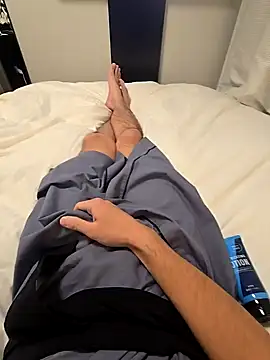 daaarin44 online show from February 2026 11:31:02 AM