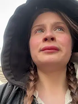 melicious  online show from March 2025 02:42:02 PM