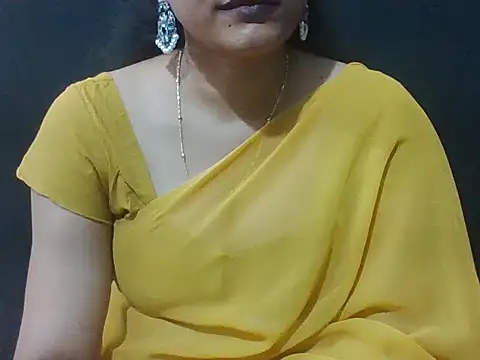 Snapshot of sugandha_bhabhi chatting on May 2026 04:34:02 PM sugandha bhabhi online show from May 2026 04:34:02 PM