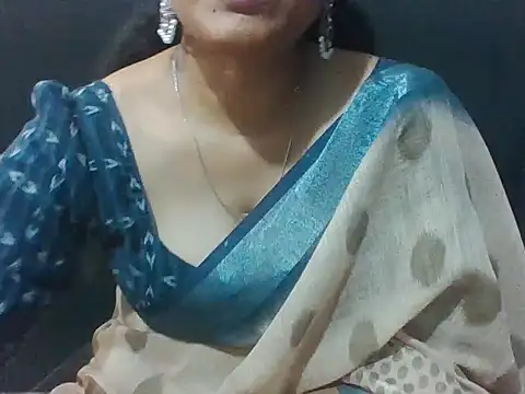 Snapshot of sugandha_bhabhi chatting on June 2026 04:28:02 PM sugandha bhabhi online show from June 2026 04:28:02 PM