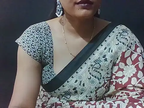 Snapshot of sugandha_bhabhi chatting on June 2026 04:29:01 PM sugandha bhabhi online show from June 2026 04:29:01 PM