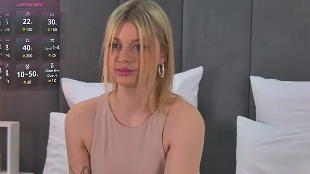 Snapshot of Polly_Sparks chatting on March 2025 07:41:01 AM Polly Sparks online show from March 2025 07:41:01 AM