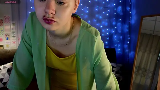 meow mellie online show from September 2025 02:34:01 AM