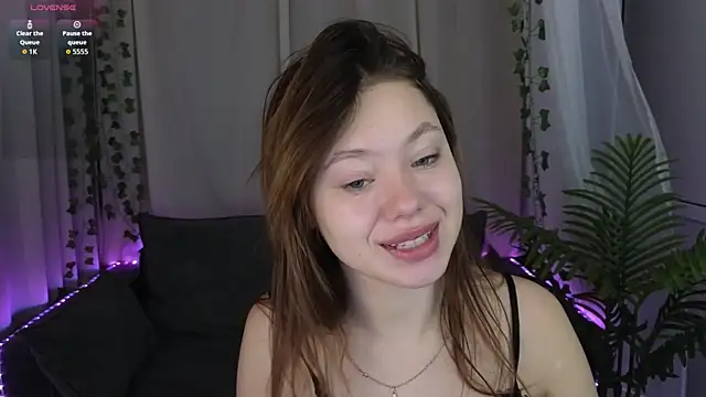 meow mellie online show from November 2025 03:06:02 AM