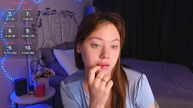 meow mellie online show from September 2025 03:46:01 AM