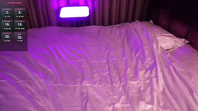 Snapshot of AnnettMonro chatting on March 2025 02:50:01 AM AnnettMonro online show from March 2025 02:50:01 AM