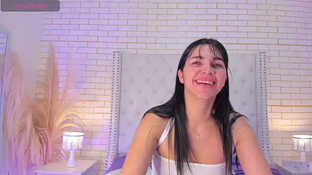 Emilly wilson  online show from November 2025 12:37:02 PM