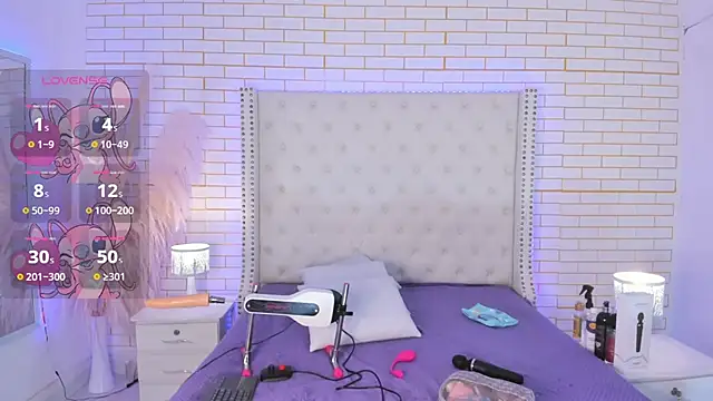 Emilly wilson  online show from October 2025 11:34:02 AM