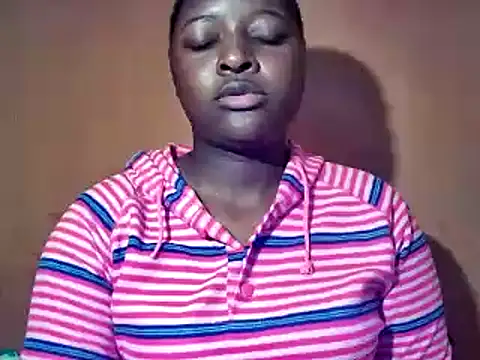 sexyhips2001 online show from October 2025 07:36:02 PM