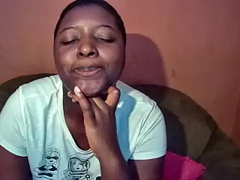 sexyhips2001 online show from March 2025 03:24:01 PM