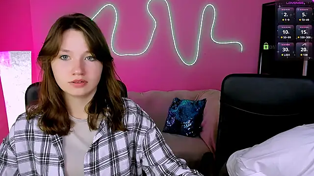 Snapshot of helli_belli chatting on March 2026 08:49:02 PM helli belli online show from March 2026 08:49:02 PM