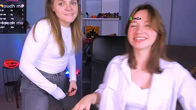 Snapshot of helli_belli chatting on October 2025 02:12:02 AM helli belli online show from October 2025 02:12:02 AM