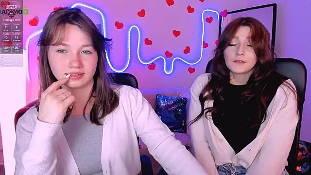 Snapshot of helli_belli chatting on February 2026 08:21:02 PM helli belli online show from February 2026 08:21:02 PM