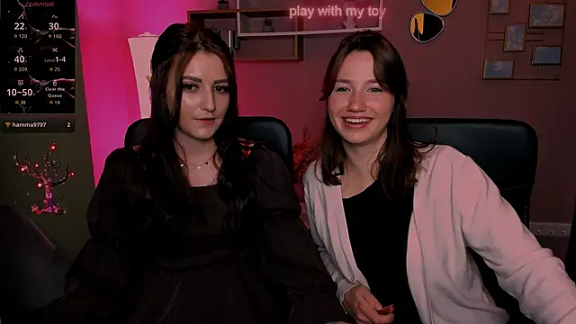 Snapshot of helli_belli chatting on October 2025 09:43:02 PM helli belli online show from October 2025 09:43:02 PM