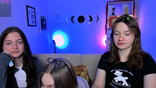 helli belli online show from April 2026 07:28:02 PM