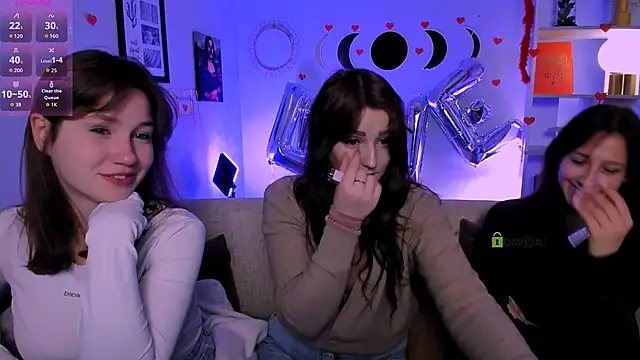 Snapshot of helli_belli chatting on February 2026 08:28:01 PM helli belli online show from February 2026 08:28:01 PM